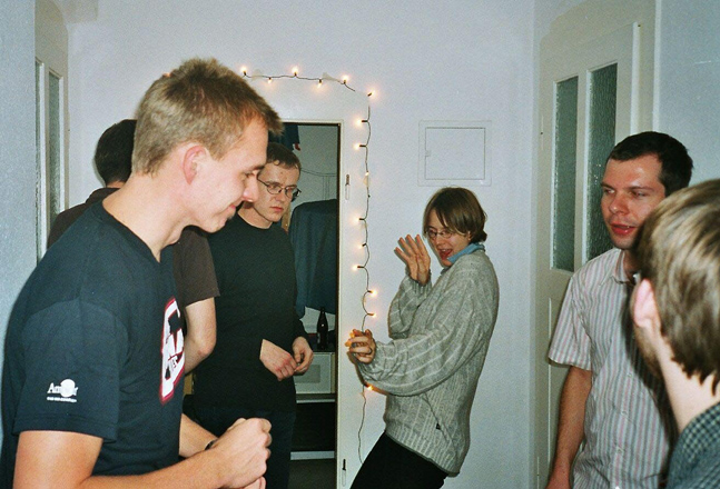 032-dancing-2